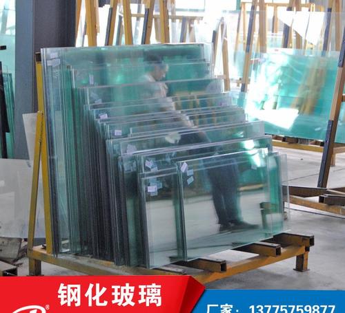 最小采购量:1平方米 颜色:蓝玻 熔点:750(℃) 产品详情 玻璃厂供应